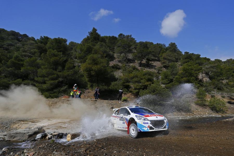  Peugeot 208 T16 2014 года  (фото 3 из 3)